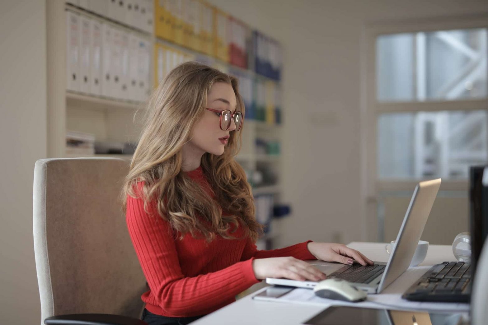 Travailler à distance avec les comptes fournisseurs : 8 fonctionnalités dont chaque organisation a besoin